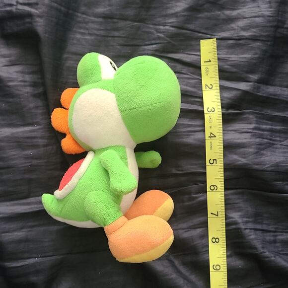 Yoshi Plush Super Mario Brothers Green 9" Nintendo No Tag Stuffed Animal - Picture 1 of 4